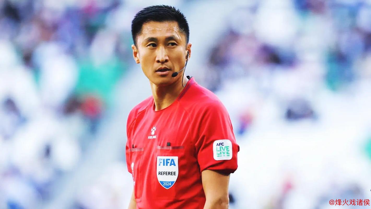 中国足球名哨马宁现身上海高校，讲述世界杯追梦路上的“坚守与超越”