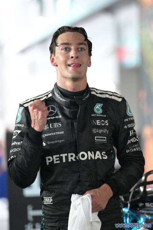 F1英国站排位赛：拉塞尔杆位 英国车手包揽前三名